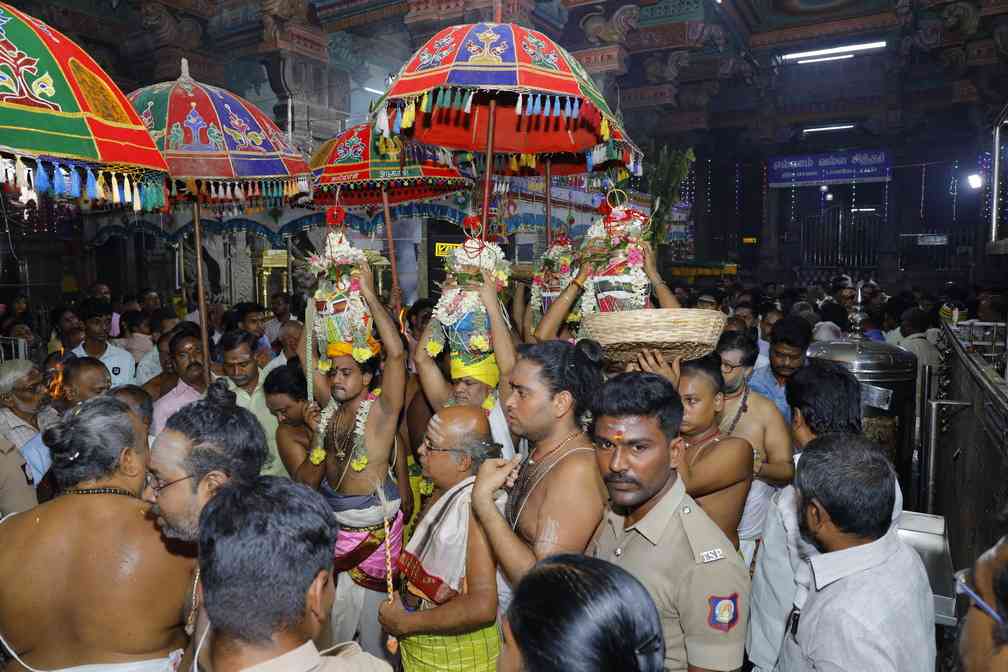 Madhurai Meenakshi Amman Temple Photos