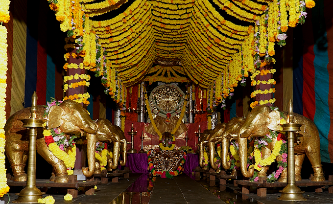 Ettumanoor Temple Ezharaponnana