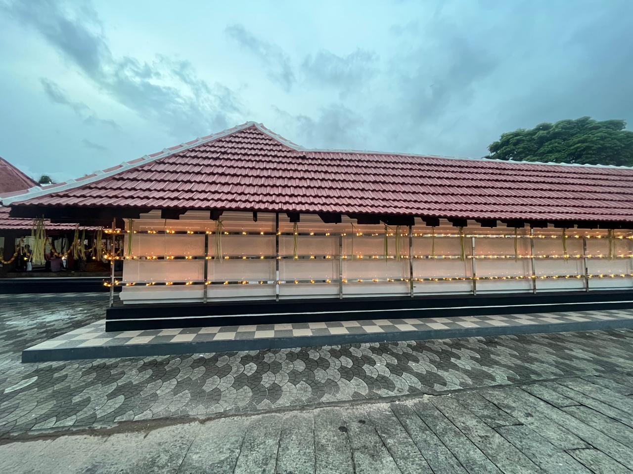 Chutuvilakku on Temple Renovation